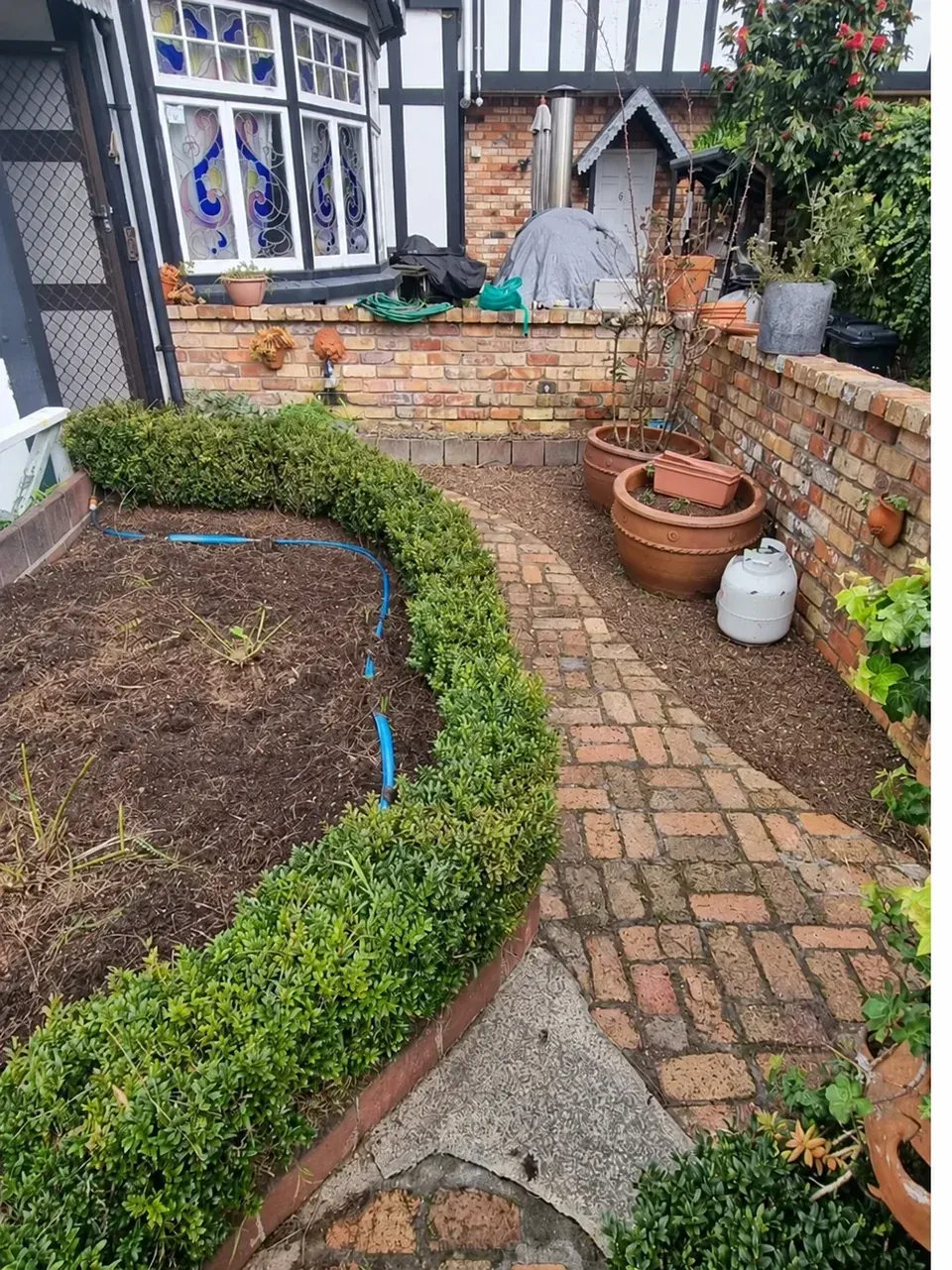 Garden bed tidy-up: after work